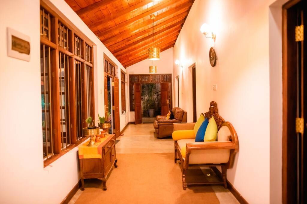 Colonial Residence Kandy Villa Buitenkant foto